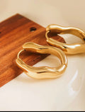 Darcy oval Hoop earring
