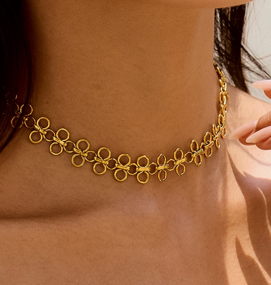 Patterned Chocker Gold Non- Tarnish